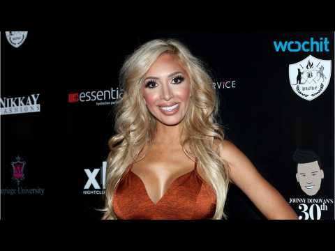 VIDEO : Farrah Abraham Hosts Holiday Party In Strip Club