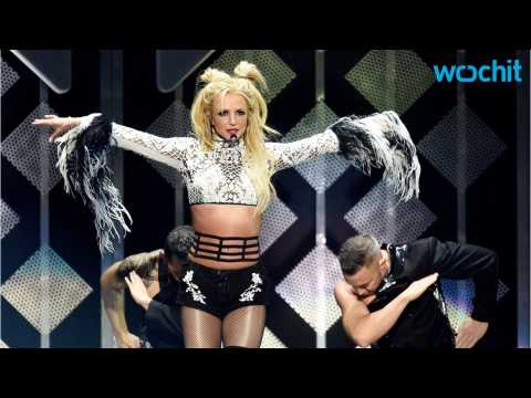 VIDEO : Hacked Sony Account Tweets That Britney Spears Died