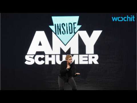 VIDEO : Amy Schumer Will Have Netflix Comedy Special