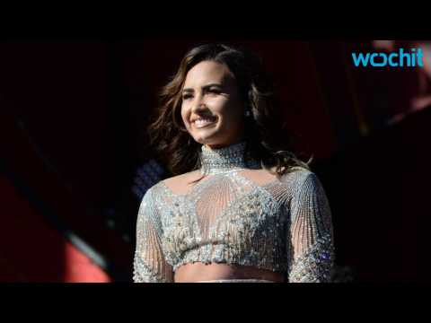 VIDEO : Demi Lovato Posts Photos From Kenya Trip