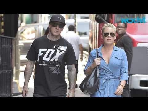 VIDEO : Pink And Carey Hart Celebrate Their 11th Anniversary