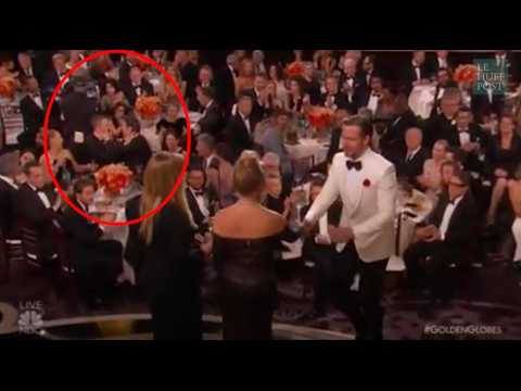 VIDEO : Le baiser passionn de Ryan Reynolds et Andrew Garfield aux Golden Globes