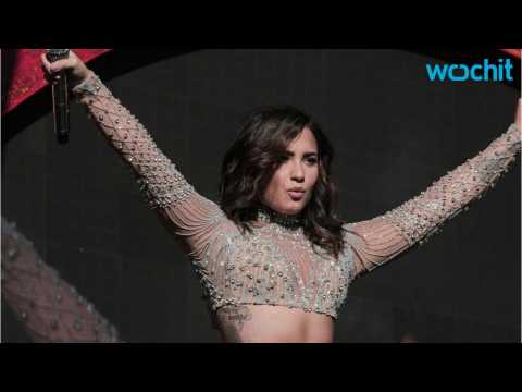 VIDEO : Demi Lovato Remotely Joins 'New Year's Rockin' Eve'
