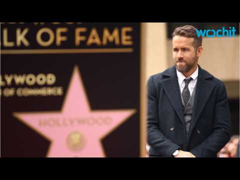 VIDEO : Ryan Reynolds Roasted by Hugh Jackman