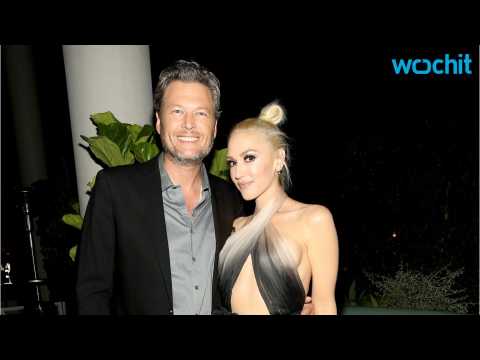 VIDEO : Blake Shelton Takes Gwen Stefani On Private Helicopter 'Bachelor'-Style Dates