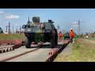 Tarbes : Les véhicules du 1er RHP prennent le train