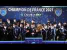 Remise du trophée de champion de France de Ligue 2 à à l'Estac