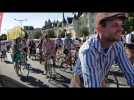 Saumur : le départ d'Anjou Vélo Vintage sur le circuit Abby Cyclette