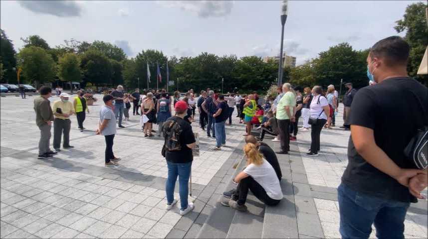 Maubeuge Une Centaine D Opposants Au Pass Sanitaire Dans Les Rues