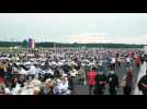 Aéroport de Tegel à Berlin : 3000 personnes rassemblées pour le 