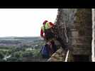 Des restaurateurs de l'extrême effectuent des réparations à la cathédrale de Salisbury