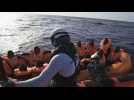 Méditerranée : plusieurs centaines de réfugiés attendent toujours un 