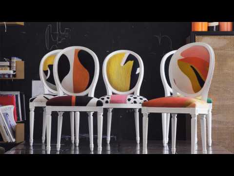 VIDEO : La chaise mdaillon Dior polychrome et polyglotte d'India Mahdavi