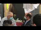Le rapporteur de l'ONU Olivier De Schutter visite les sans-papiers en grève de la faim