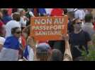 France: des milliers de personnes dans les rues contre le pass sanitaire