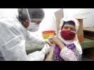 L'armée déployée en Tunisie pour vacciner la population alors que l'épidémie fait des ravages