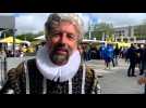 Tour de France : Interview du roi Henri IV représentant du Béarn sur la caravane publicitaire