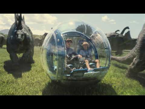 VIDEO : Jurassic World 2 Will Head Underwater
