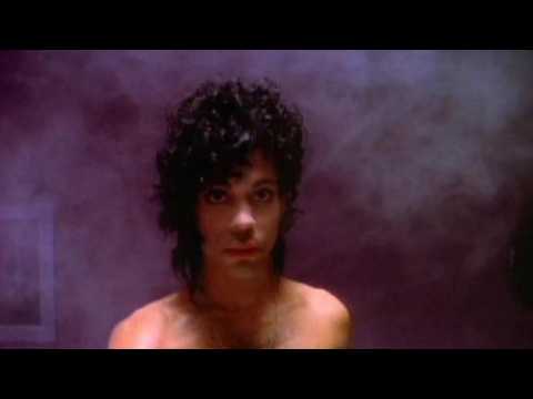 VIDEO : Re-Issue Of 'Purple Rain' To Feature Unreleased Prince Songs