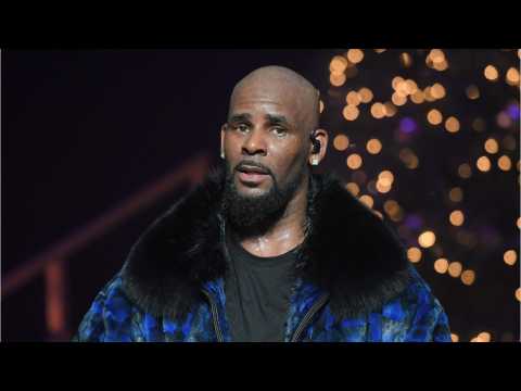 VIDEO : R. Kelly Sued For Having Affair Man's His Wife