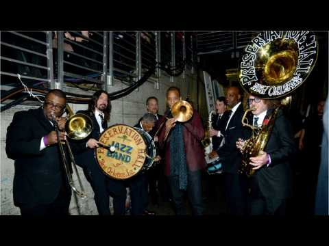 VIDEO : Dave Grohl Shares Stage With The Preservation Hall Jazz Band