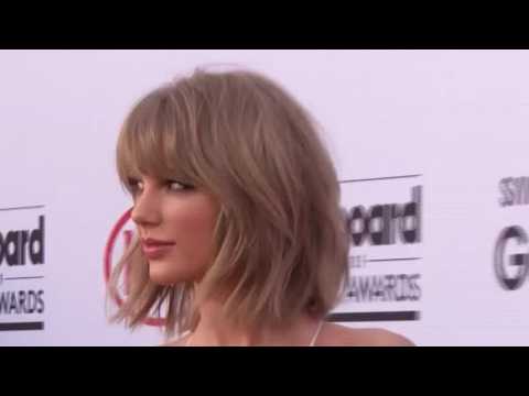 VIDEO : Where Has Taylor Swift Been?