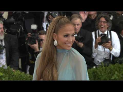 VIDEO : Jennifer Lopez And Alex Rodriguez Romantic NYC Dinner