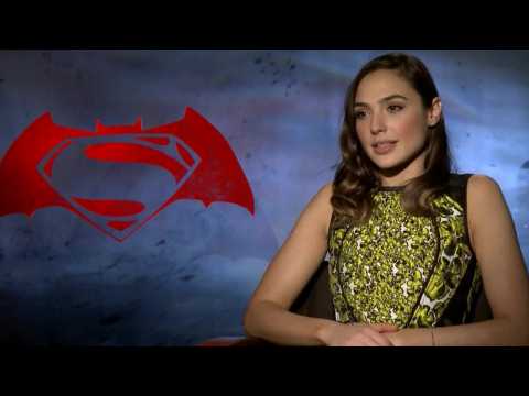 VIDEO : Gal Gadot's Costume Was So Tight She Couldn't Breathe