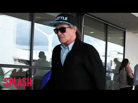 VIDEO : Val Kilmer Asked About His Health While Healing From Cancer