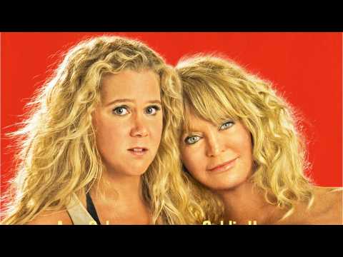 VIDEO : 'Snatched': Amy Schumer And Goldie Hawn Together Is Comedy Gold