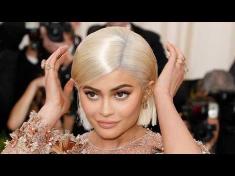 VIDEO : Kylie Jenner Gets Real About Fame