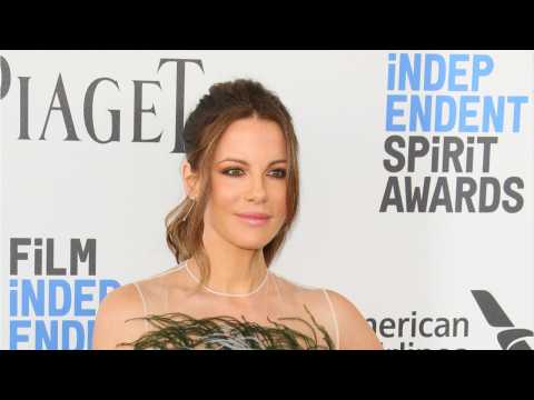 VIDEO : Kate Beckinsale Posts Sweet Message To Daughter For Prom