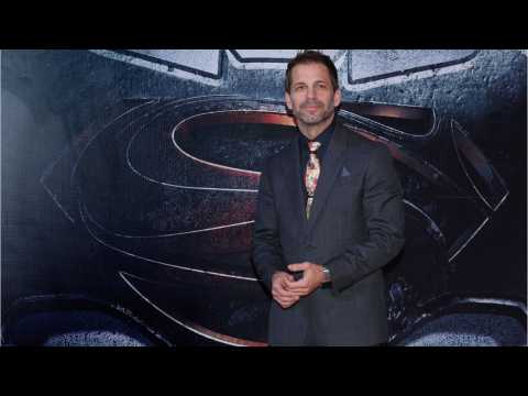 VIDEO : Zack Snyder Leaves Justice League Due To Death Of Daughter