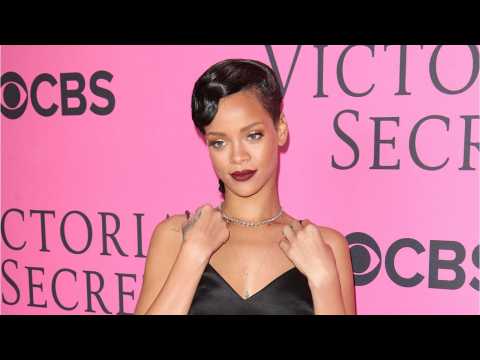 VIDEO : Rihanna To Star In A Film Based On A Tweet
