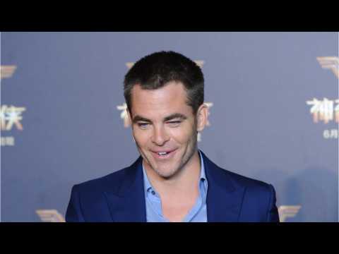 VIDEO : Chris Pine Says Wonder Woman Has A Funny Side