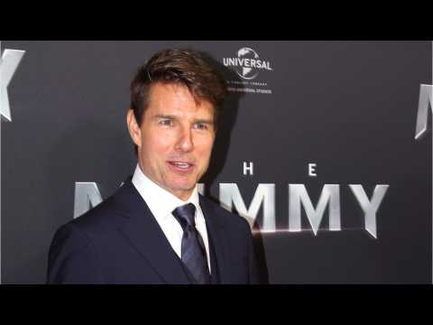 VIDEO : Tom Cruise Says Top Gun 2 Is Happening