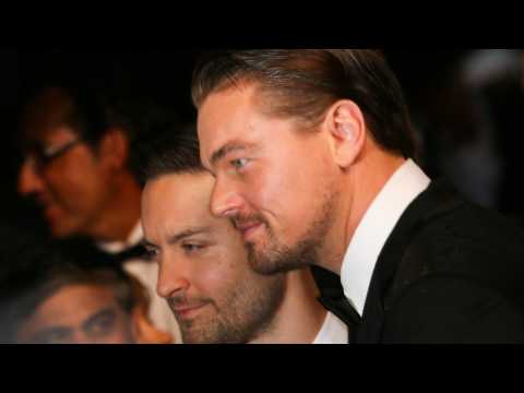 VIDEO : Leonardo DiCaprio, Orlando Bloom, And Tobey Maguire Bro Out