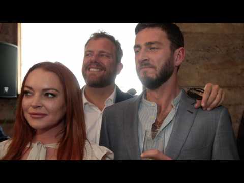 VIDEO : Lindsay Lohan Attends Iceland Wedding