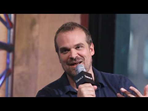 VIDEO : David Harbour Reveals Details for 'Stranger Things' Season 2