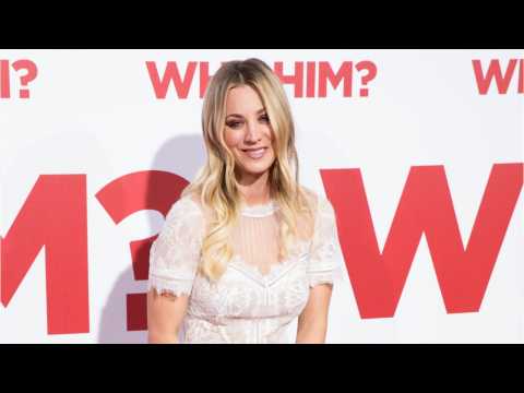 VIDEO : Kaley Cuoco Died Her Hair The Color Of Sherbert