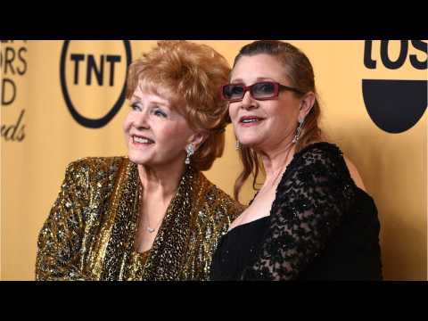 VIDEO : Carrie Fisher and Debbie Reynolds's Prized Possessions Will Soon Be Auctioned Off
