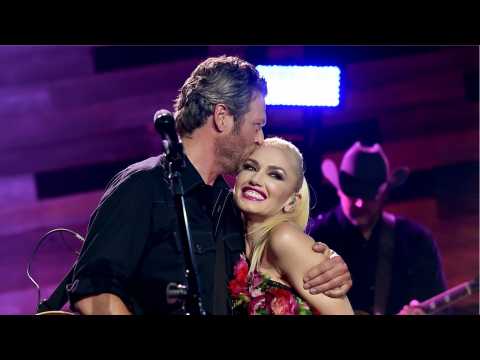 VIDEO : Gwen Stefani And Blake Shelton Are Spotted Heading To The Recording Studio