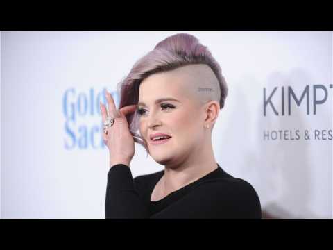 VIDEO : Kelly Osbourne Debuts Edgy New Look