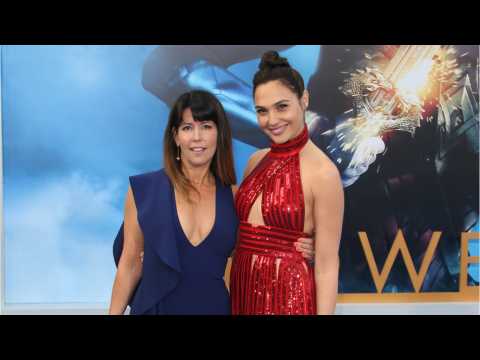 VIDEO : Patty Jenkins' Heart Sank When Gadot Was Cast As Wonder Woman