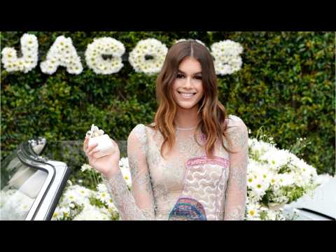 VIDEO : Kaia Gerber Is Marc Jacobs' Lip Gloss Muse