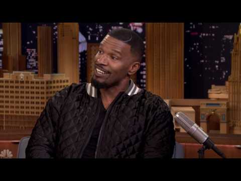VIDEO : Jamie Foxx Suffers From 'Performance Anxiety'
