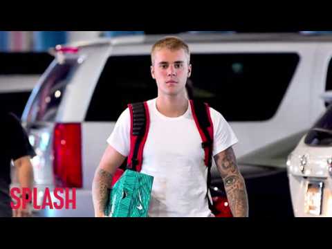 VIDEO : Justin Bieber Uses Victoria Secret Models to Promote New Single '2U'