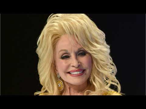 VIDEO : Dolly Parton, Kelsea Ballerini & More To Be Honored By Academy Of Country Music