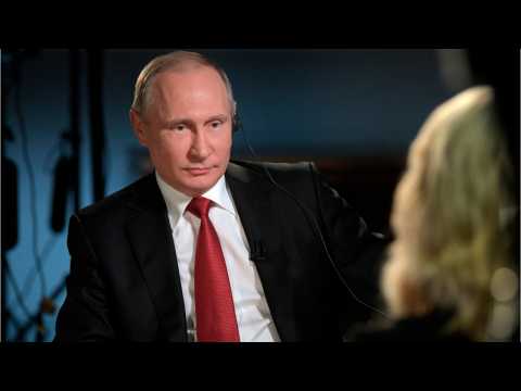 VIDEO : Oliver Stone: Megyn Kelly Didn't Know Her Stuff With Putin