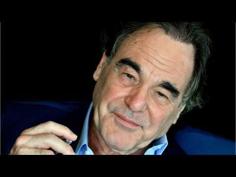 VIDEO : Oliver Stone Critiques Megyn Kelly's Putin Interview